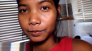 Hd thaiföldi tini ázsiai Hanga Deep adj mély torok creamthroat lefekvés előtt