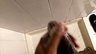 Big Paki cock having bath